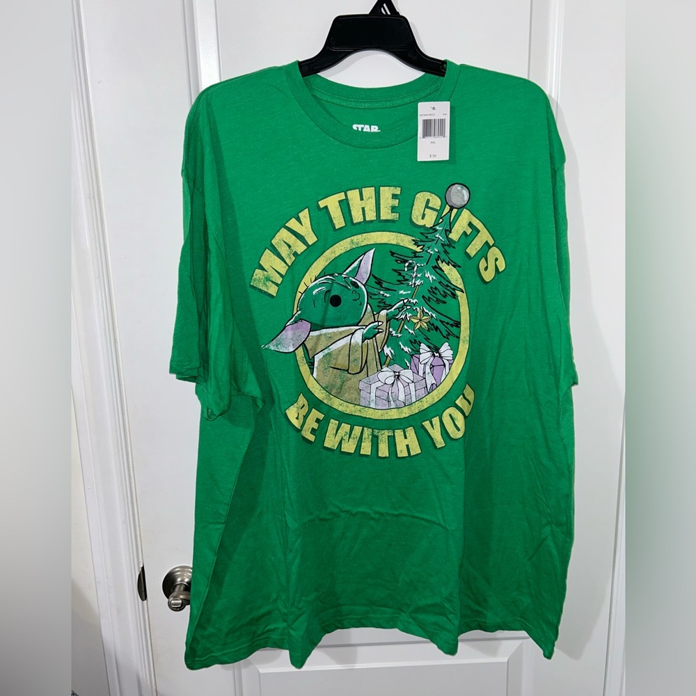 Brand new men’s size 5xl Star Wars Christmas tshirt.